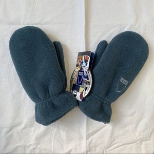 3/$10 Sierra Designs Turquoise Gloves